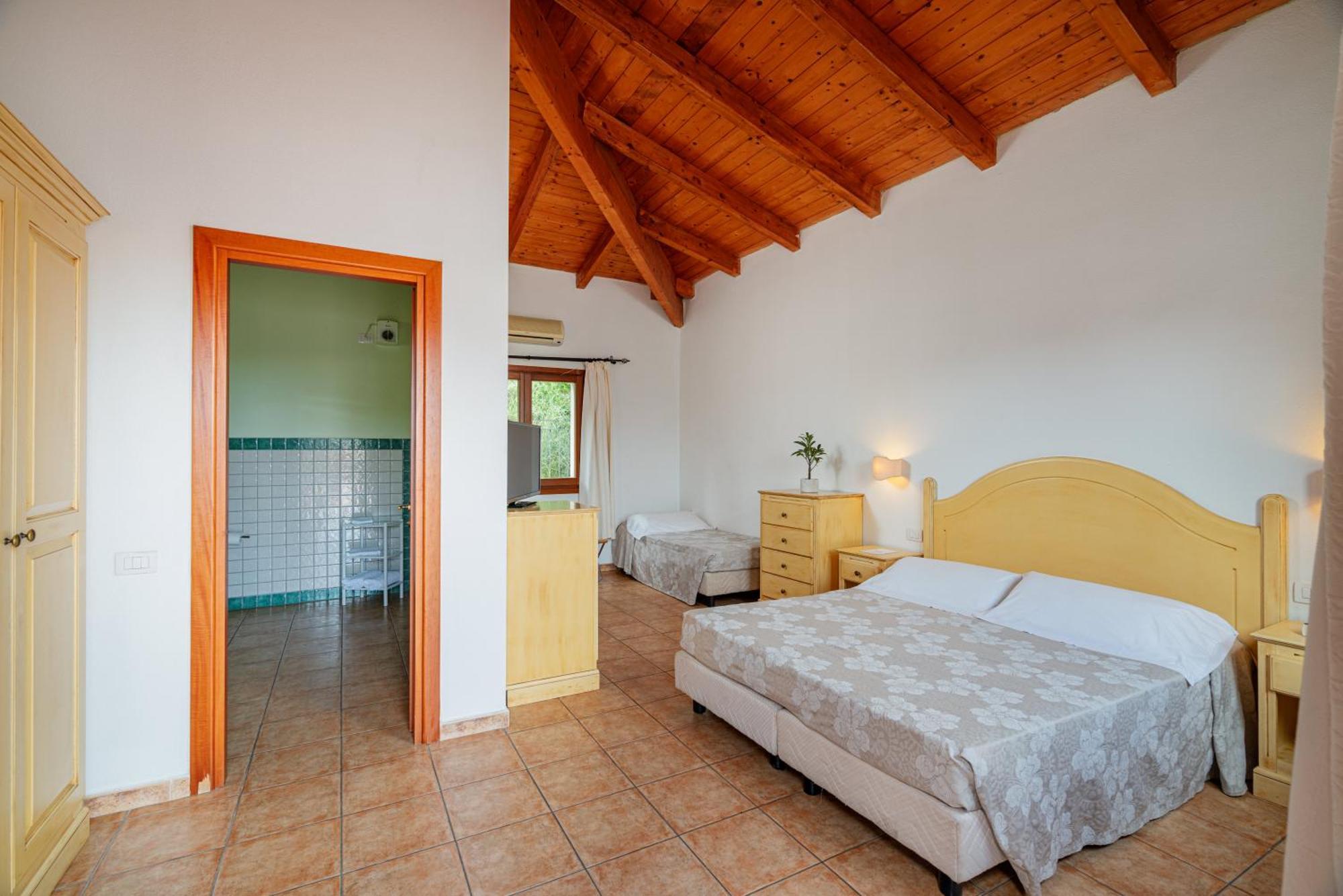 Club Esse Cala Gonone Hotel Luaran gambar